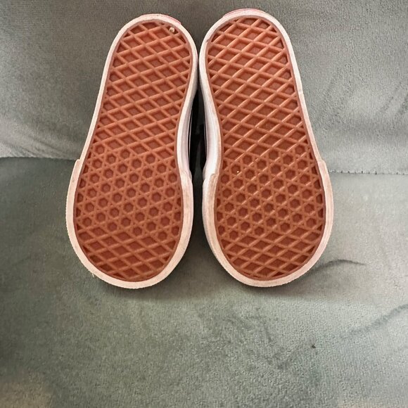 Vans Slip On V Floral Black/White Toddler 5 GENTLY Used with Box - Picture 4 of 6